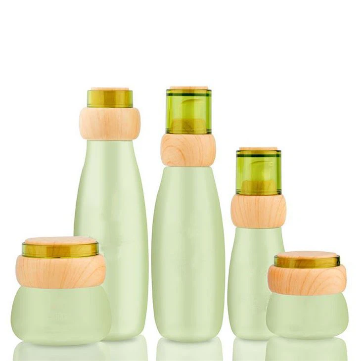 Botellas de crema vacías